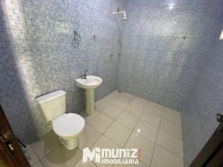 Casa Para Alugar com 2 Pavimentos Rua Padre Caldas - Ponto Novo