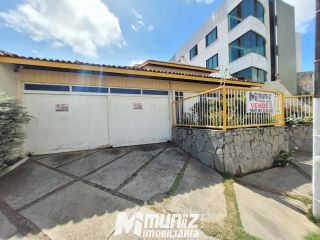 Ótima Casa Disponível Para Venda No Bairro Grageru - Rua Tasso Sobral
