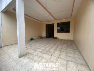 Casa Ampla De 2 Pavimentos Disponível Para Venda Na Rua Itaporanga - Bairro Getúlio Vargas