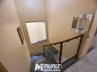 Casa Ampla De 2 Pavimentos Disponível Para Venda Na Rua Itaporanga - Bairro Getúlio Vargas