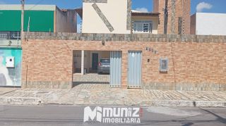 Casa Para Vender com 4 quartos 3 suítes no bairro Coroa do Meio em Aracaju
