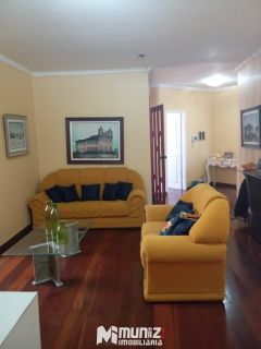 Casa Para Vender com 4 quartos 3 suítes no bairro Coroa do Meio em Aracaju
