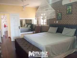 Casa Para Vender com 4 quartos 3 suítes no bairro Coroa do Meio em Aracaju