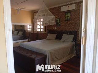 Casa Para Vender com 4 quartos 3 suítes no bairro Coroa do Meio em Aracaju