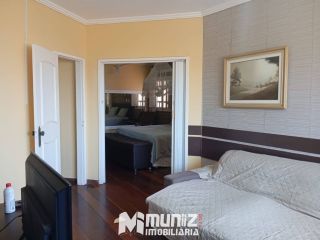 Casa Para Vender com 4 quartos 3 suítes no bairro Coroa do Meio em Aracaju