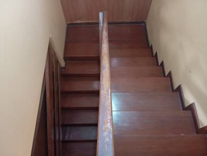 VENDE-SE OTIMA CASA C/PISCINA, NA COROA DO MEIO