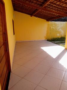 ALUGA-SE  CASA  RUA B. LOTEAMENTO CAMINHO DA PRAIA