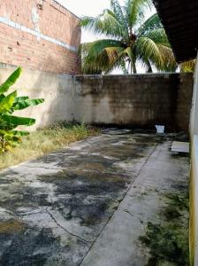 ALUGA-SE  CASA  RUA B. LOTEAMENTO CAMINHO DA PRAIA
