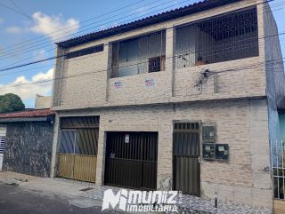 Excelente Casa Ampla Com 2 Pavimentos No Bairro Ponto Novo - Disponível Para Venda