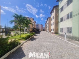 ALUGA-SE ÓTIMO  APT. COND. SOLAR DA BARRA