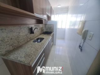 ALUGA-SE ÓTIMO  APT. COND. SOLAR DA BARRA