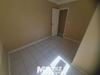 ALUGA-SE ÓTIMO  APT. COND. SOLAR DA BARRA