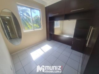 ALUGA-SE ÓTIMO  APT. COND. SOLAR DA BARRA