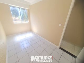 ALUGA-SE ÓTIMO  APT. COND. SOLAR DA BARRA