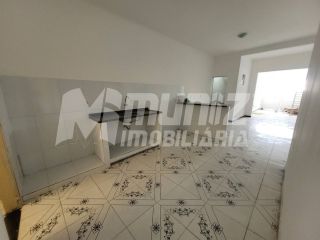 ALUGA-SE CASA NA P/ TÉRREA NA RUA MIRON DE OLIVEIRA RIBEIRO