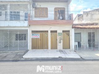 Casa Para Alugar com 3 quartos no bairro Industrial em Aracaju