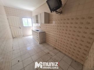 Casa Para Alugar com 3 quartos no bairro Industrial em Aracaju