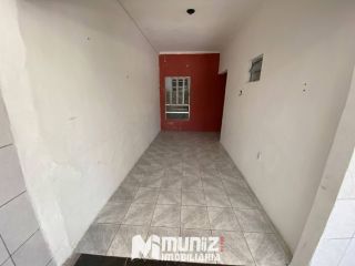 Casa Para Alugar com 3 quartos no bairro Industrial em Aracaju