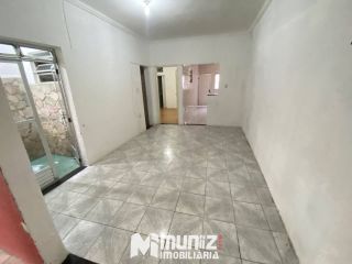 Casa Para Alugar com 3 quartos no bairro Industrial em Aracaju