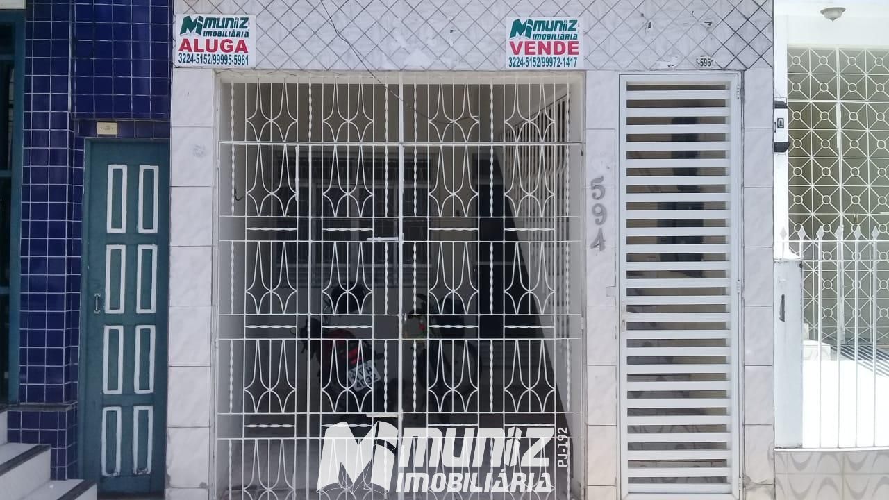 VENDE-SE CASA 2  PAVIMENTOS - GETULIO VARGAS