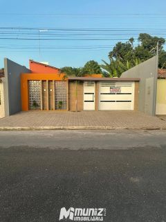 Vende-se Casa com Estilo Chácara no Centro de Dores