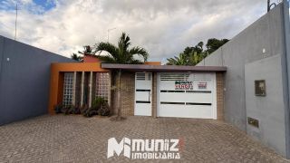 Vende-se Casa com Estilo Chácara no Centro de Dores