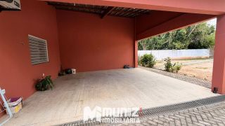 Vende-se Casa com Estilo Chácara no Centro de Dores