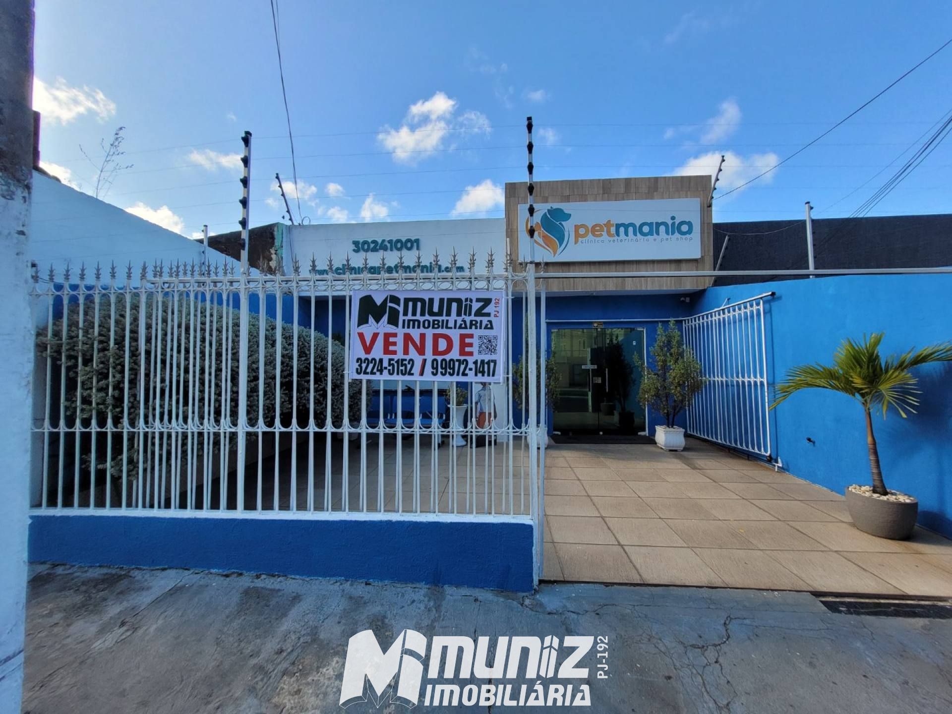 VENDE-SE CASA AV EDEZIO VIEIRA DE MELO