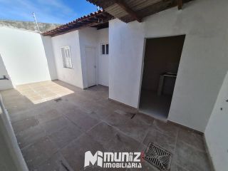 VENDE-SE CASA AV EDEZIO VIEIRA DE MELO - BAIRRO SUÍSSA