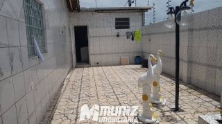 VENDE-SE CASA DE ESQUINA  PRÓX AO TERMINAL - MARCOS FREIRE II
