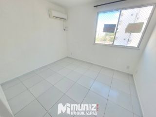 Apartamento Para Alugar com 3 quartos no Condomínio Mar De Aruana II