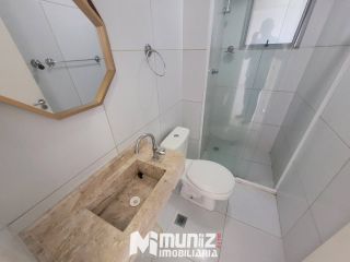 Apartamento Para Alugar com 3 quartos no Condomínio Mar De Aruana II