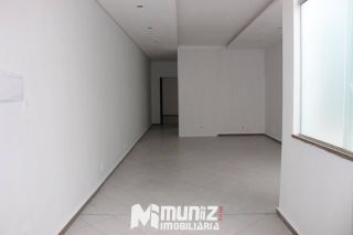 VENDE-SE PREDIO COMERCIAL C/2 PAVIMENTOS - RUA STA LUZIA
