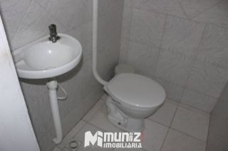 VENDE-SE PREDIO COMERCIAL C/2 PAVIMENTOS - RUA STA LUZIA