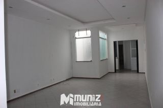 VENDE-SE PREDIO COMERCIAL C/2 PAVIMENTOS - RUA STA LUZIA