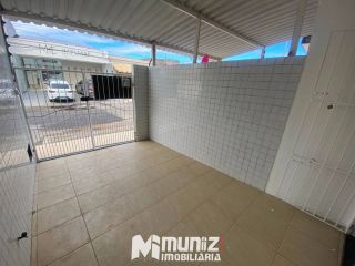 ALUGA-SE CASA RUA AUGUSTO LUZ