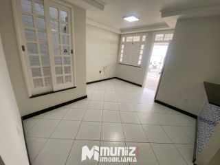 ALUGA-SE CASA RUA AUGUSTO LUZ