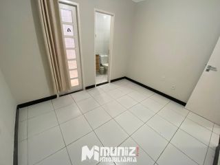 ALUGA-SE CASA RUA AUGUSTO LUZ