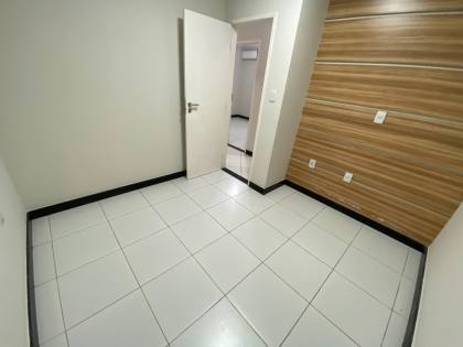 Aluga-se casa grande e pronta para morar no bairro Suíssa!