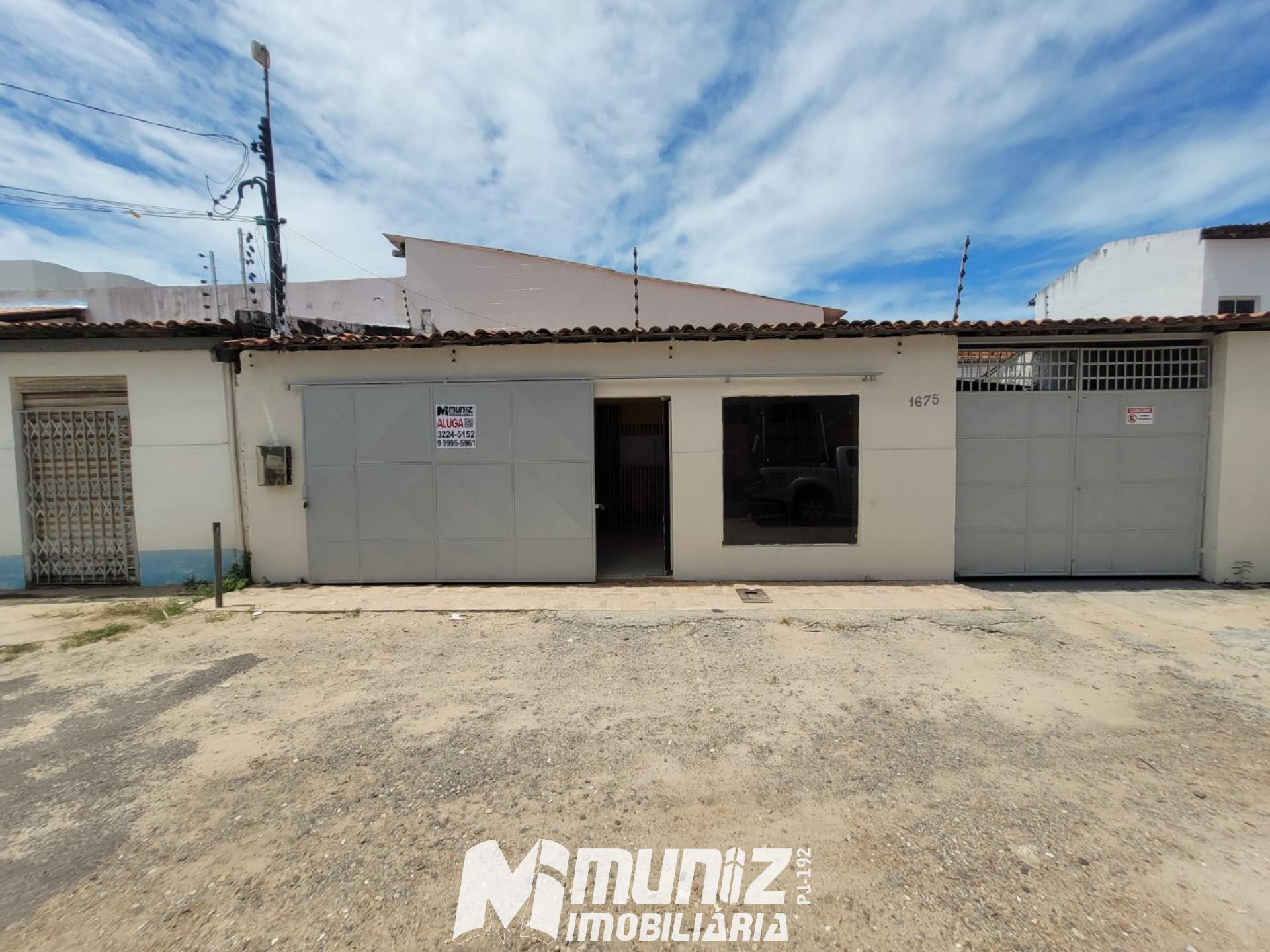Amplo Galpão Disponível Para Aluguel Na Rua Rafael De Aguiar