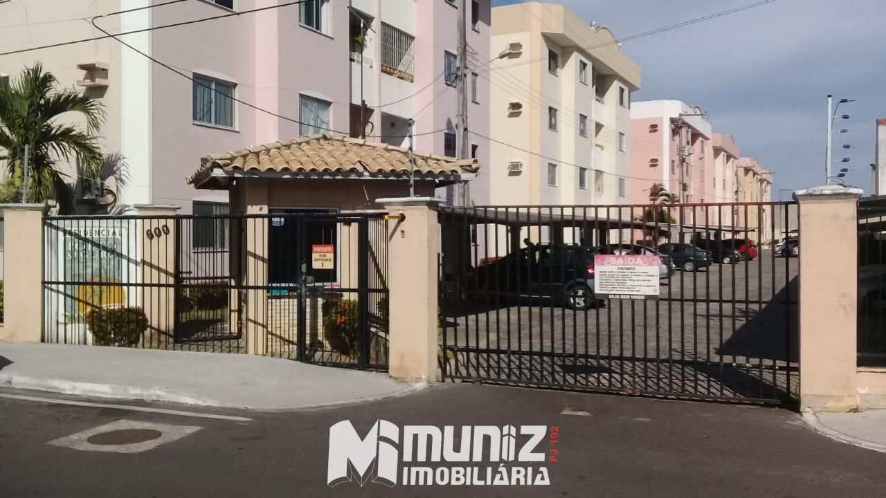 ALUGA-SE APARTAMENTO NO CONDOMÍNIO PORTO SEGURO