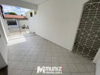 CASA DISPONÍVEL PARA ALUGUEL – PARTE TERRÉA NO BAIRRO SÃO JOSÉ