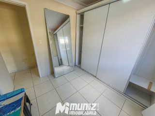 Apartamento com Varanda à Venda no Recanto das Árvores – Desocupado e Pronto para Morar!