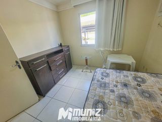 Apartamento com Varanda à Venda no Recanto das Árvores – Desocupado e Pronto para Morar!