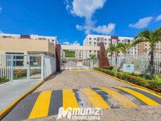 Apartamento com Varanda à Venda no Recanto das Árvores – Desocupado e Pronto para Morar!