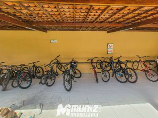 Apartamento com Varanda à Venda no Recanto das Árvores – Desocupado e Pronto para Morar!