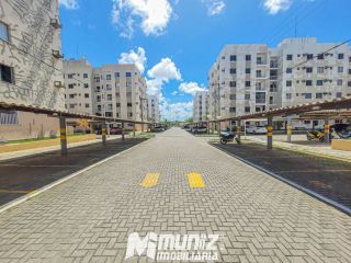 Apartamento com Varanda à Venda no Recanto das Árvores – Desocupado e Pronto para Morar!