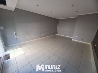 Sala Comercial Disponível Para Aluguel Na Rua Capela