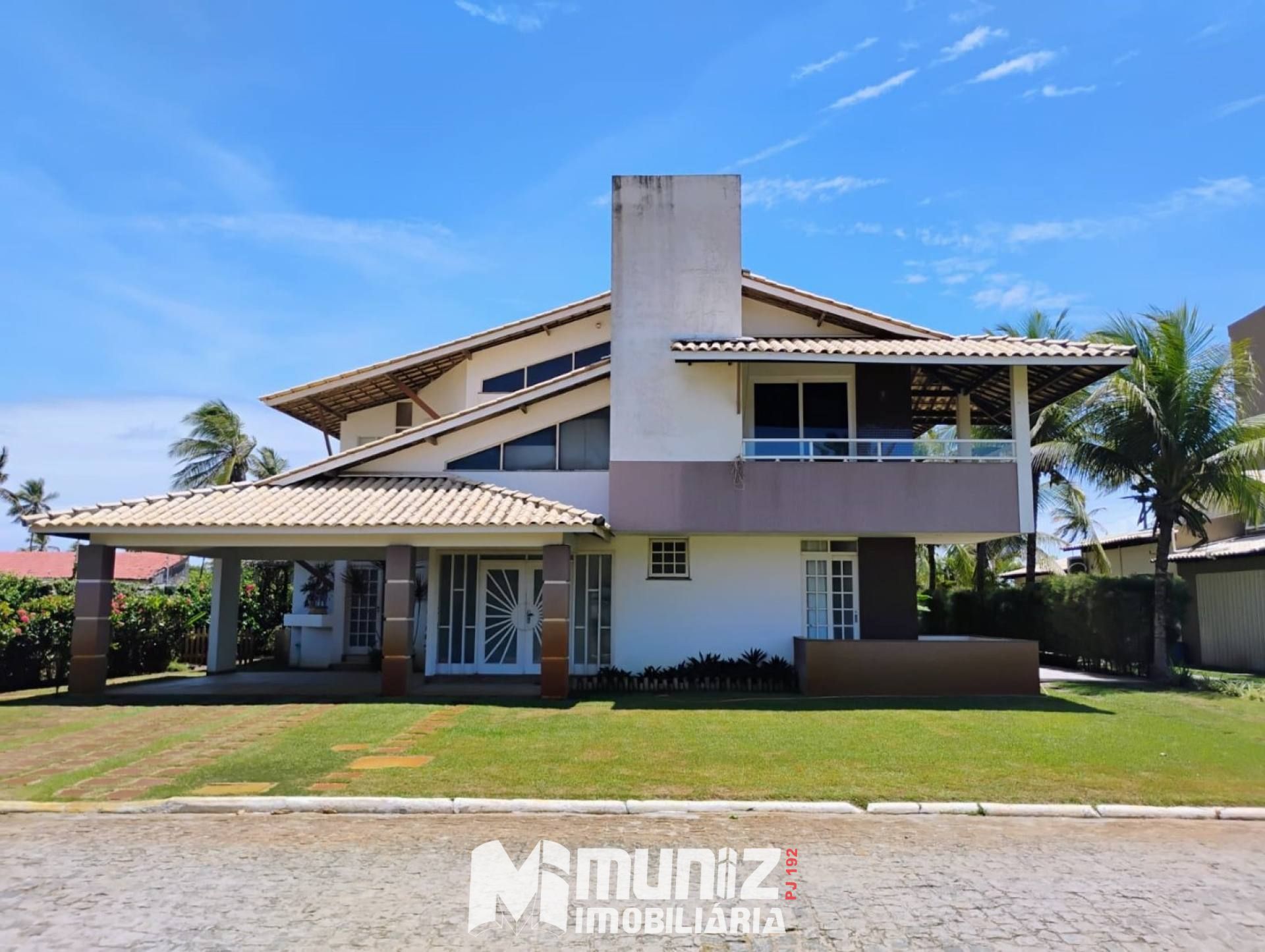 VENDE - SE CASA NO COND. CAMURUMPIM -  MOSQUEIRO