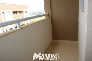 VENDE-SE OTIMO APT  COM VARANDA NO COND HORTO DA BARRA